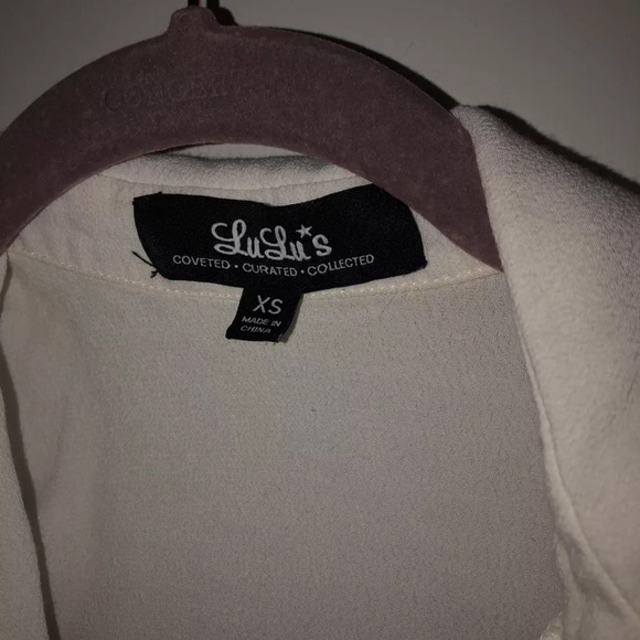 Lulus Size XS Criss Cross Blouse White Long Sleeve Collared Basics New With Tags - Picture 3 of 3